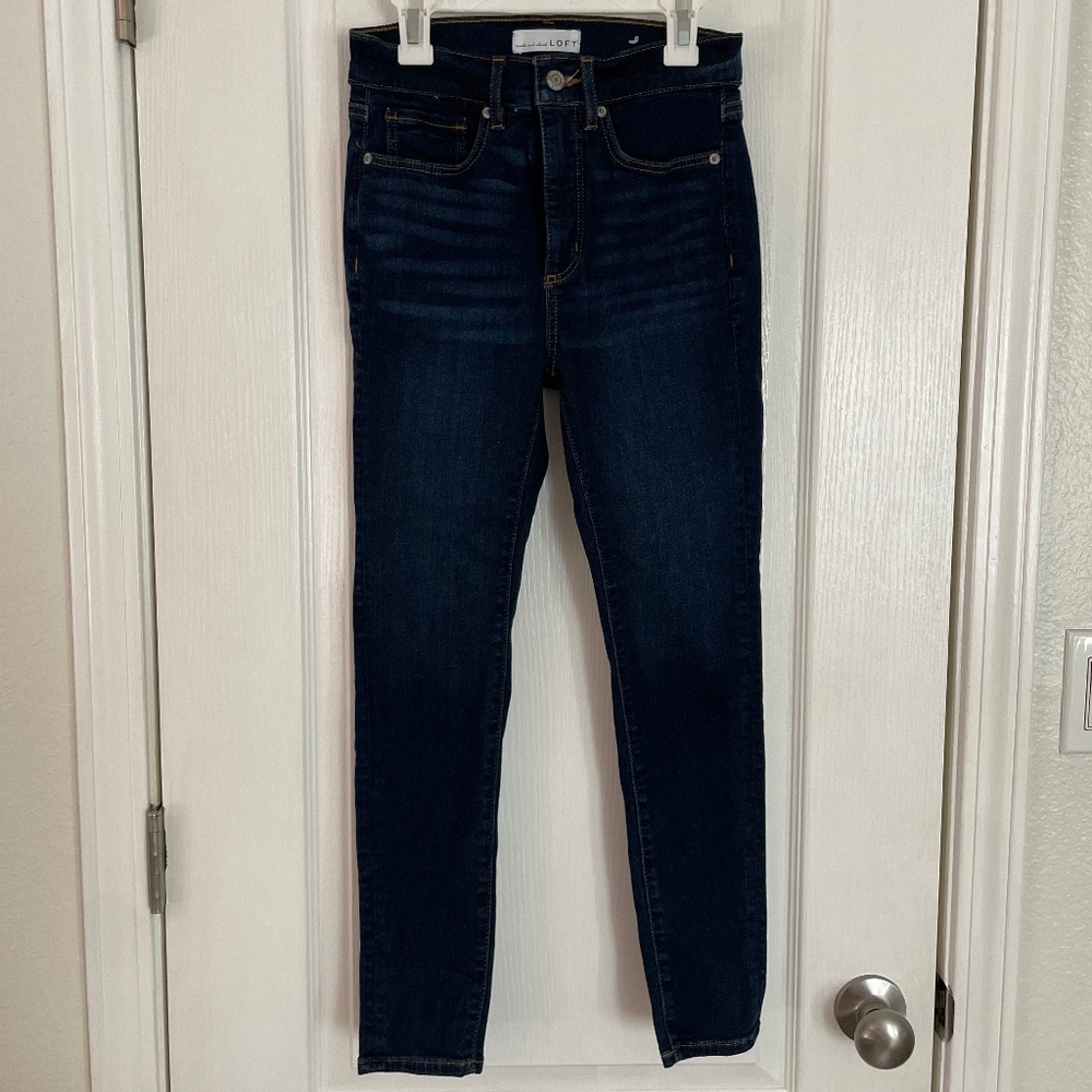 LOFT Petite High Rise Skinny Jeans-LIKE NEW W/O tags
